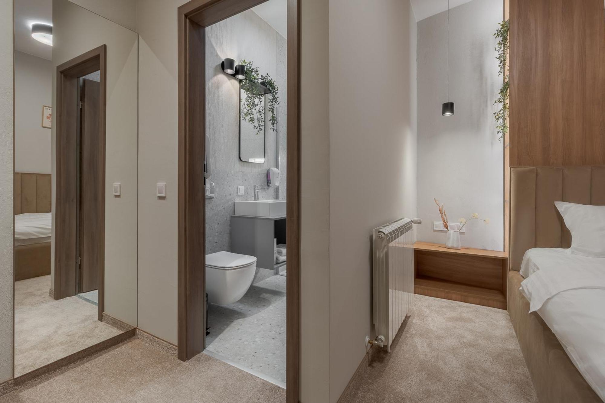 Oasis Rooms Oradea Exteriér fotografie